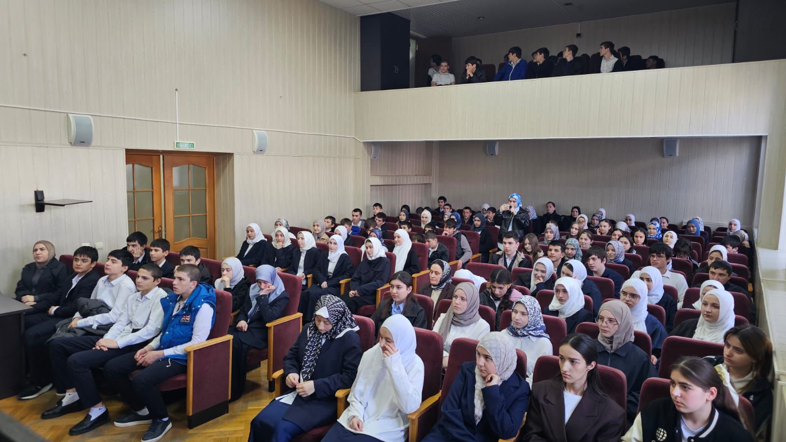 Делегация Гуманитарно-педагогического колледжа провела профориентационную работу в общеобразовательных учреждениях города Махачкалы и горных районов.